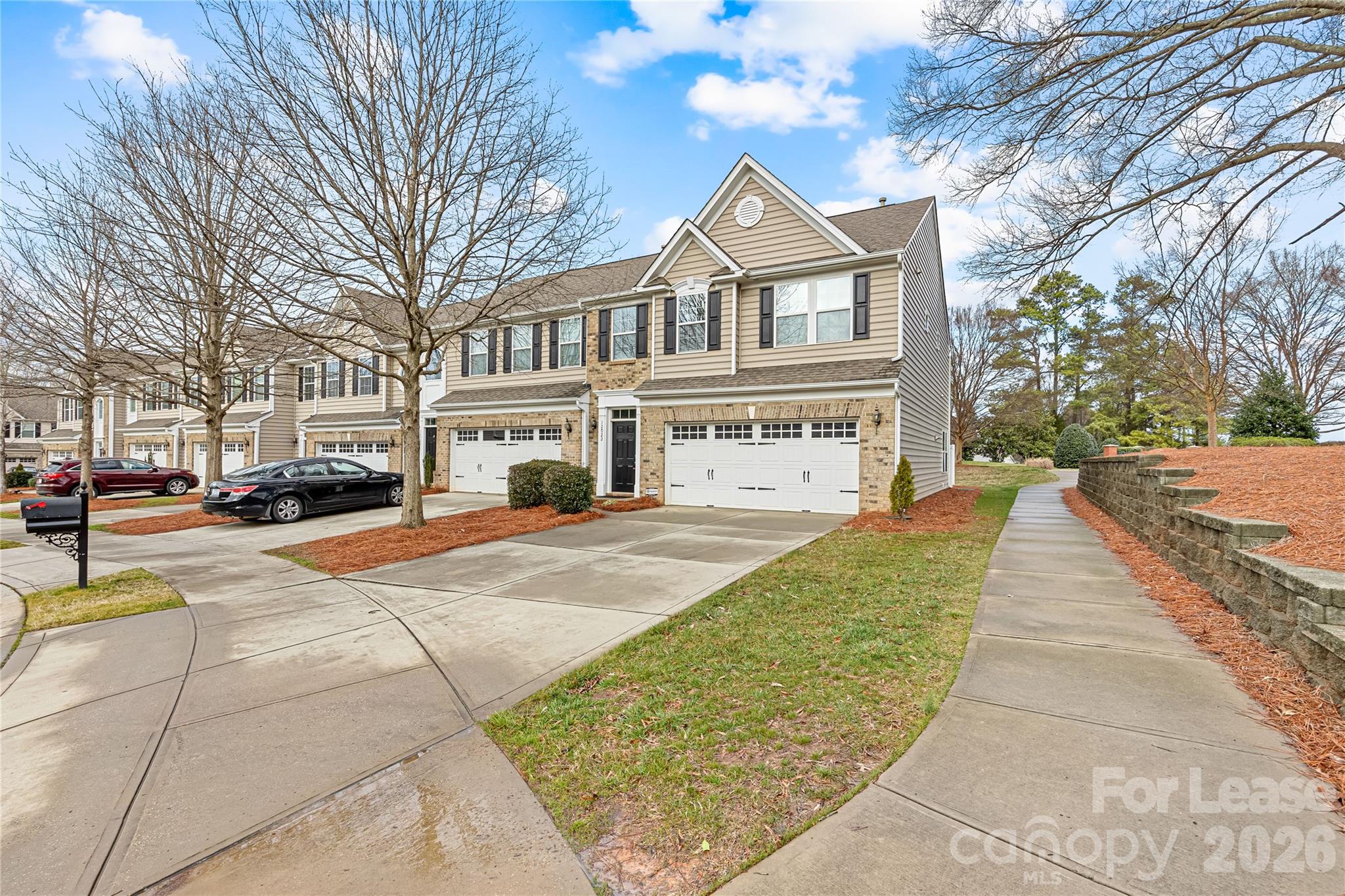 4421420 Property Photo 2