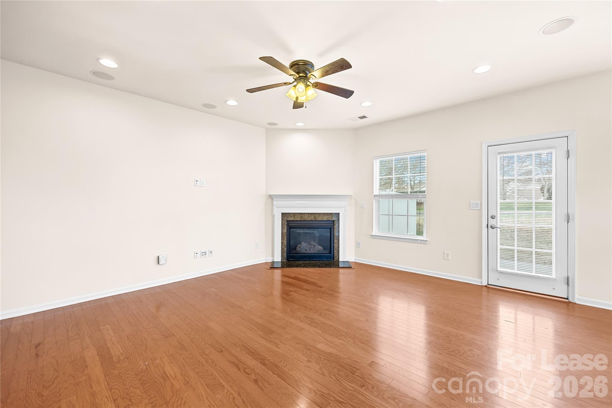 4421420 Property Photo 7