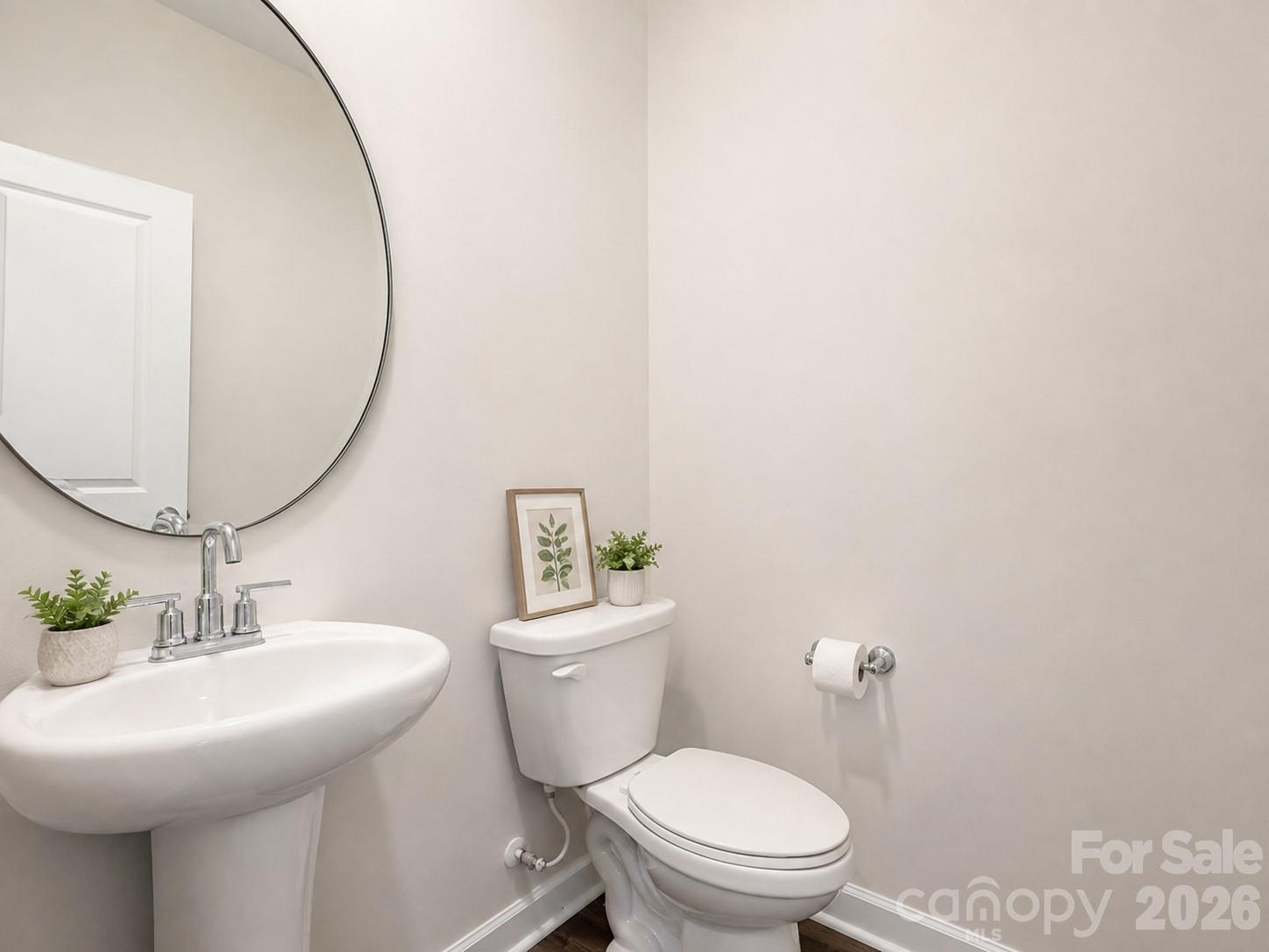 518 Nixon Road Property Photo 10