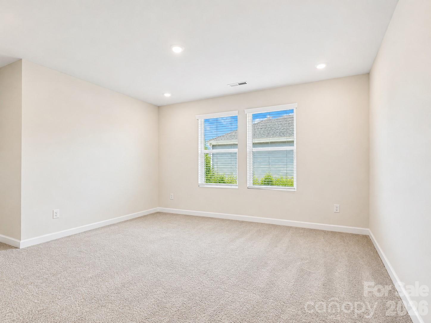 518 Nixon Road Property Photo 12