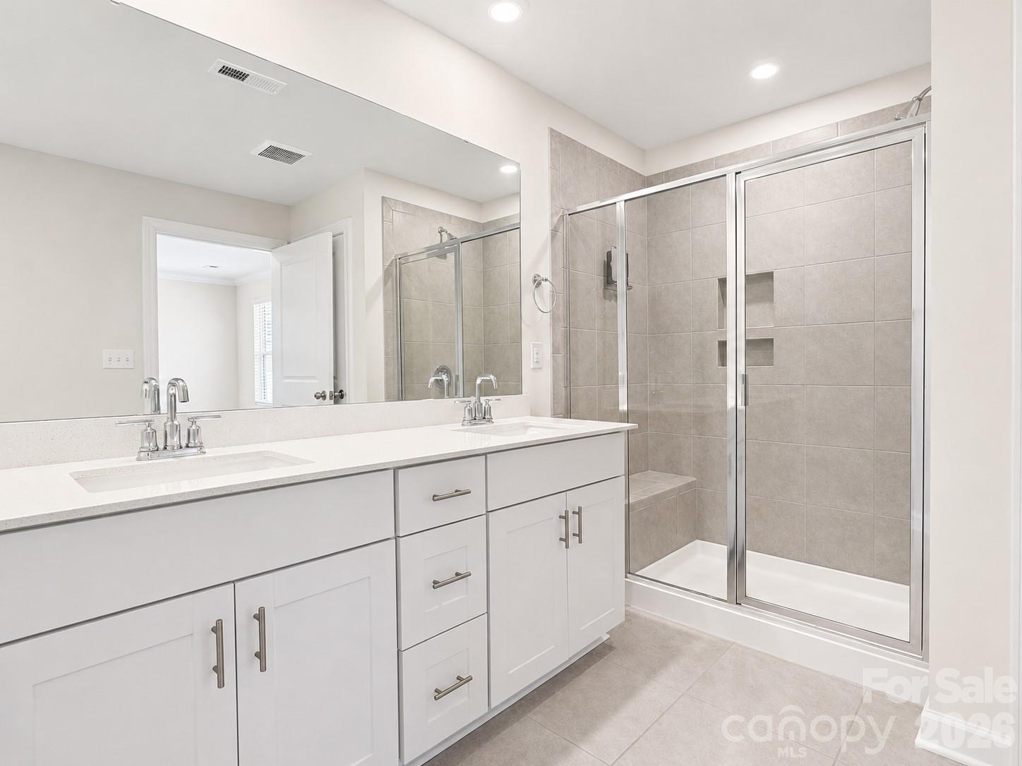 518 Nixon Road Property Photo 16