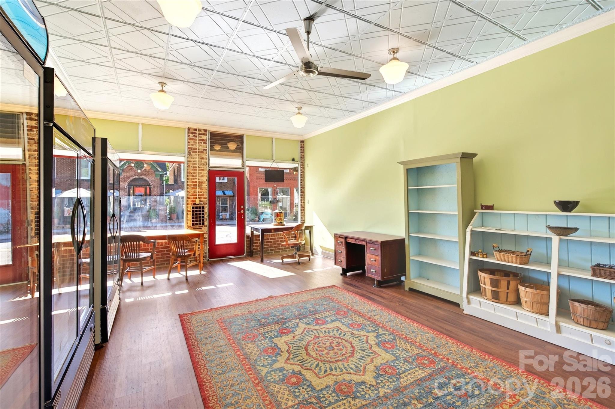 35 N Mitchell Avenue Property Photo 8
