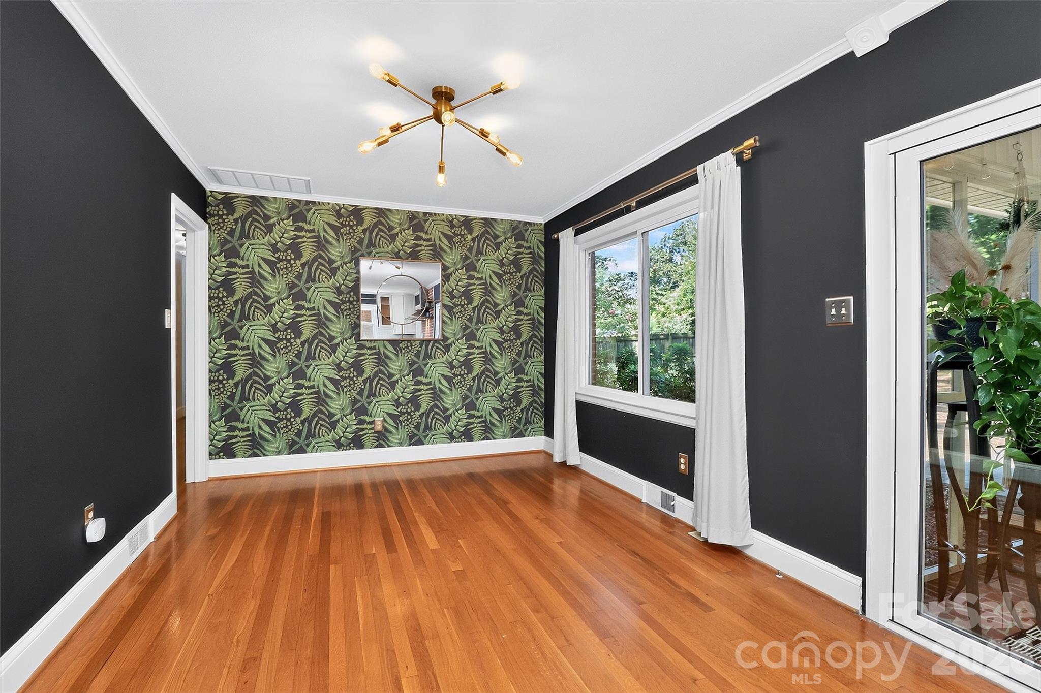831 Faircrest Drive Property Photo 37