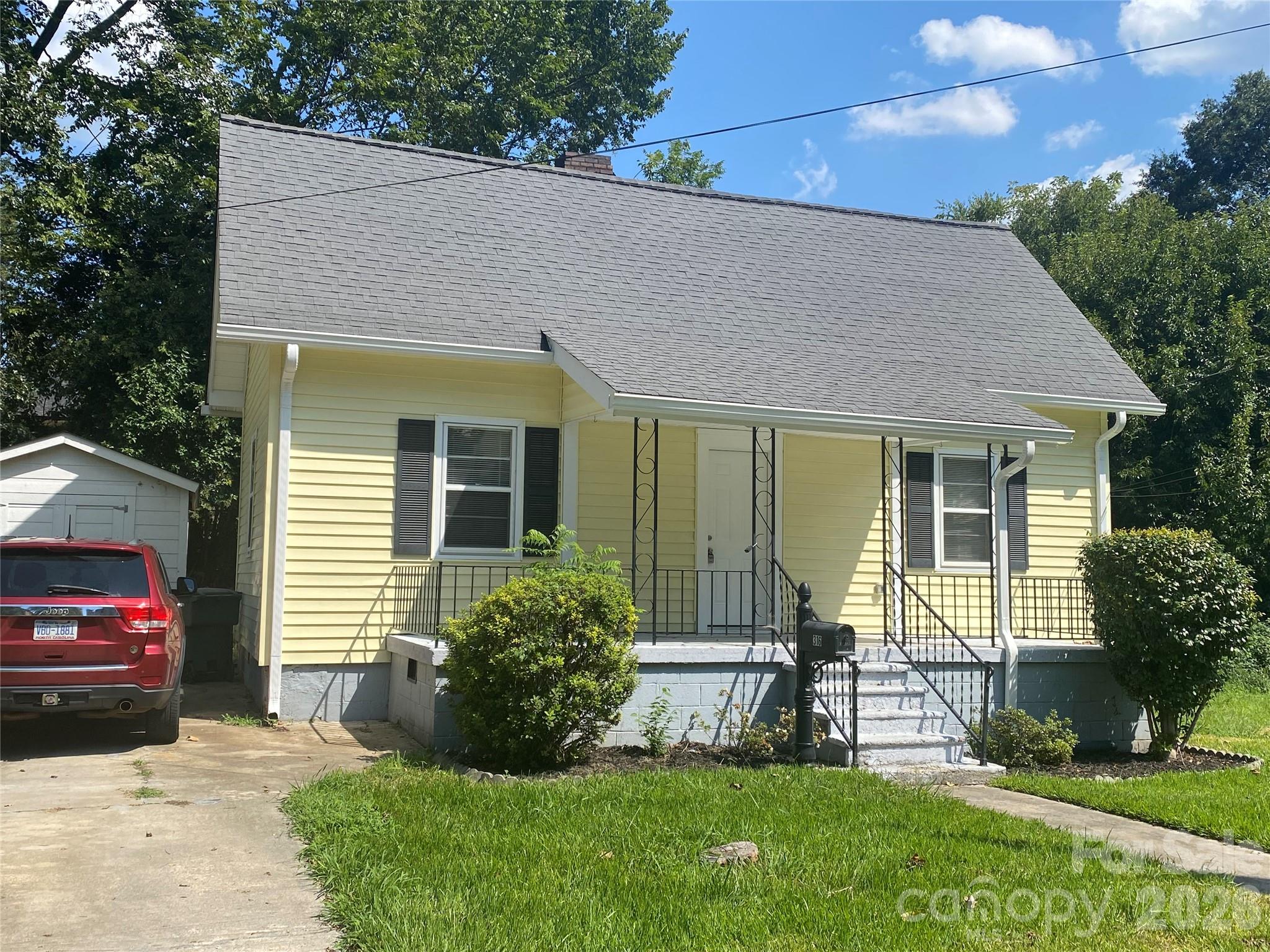 316 S Ransom Street Property Photo 10