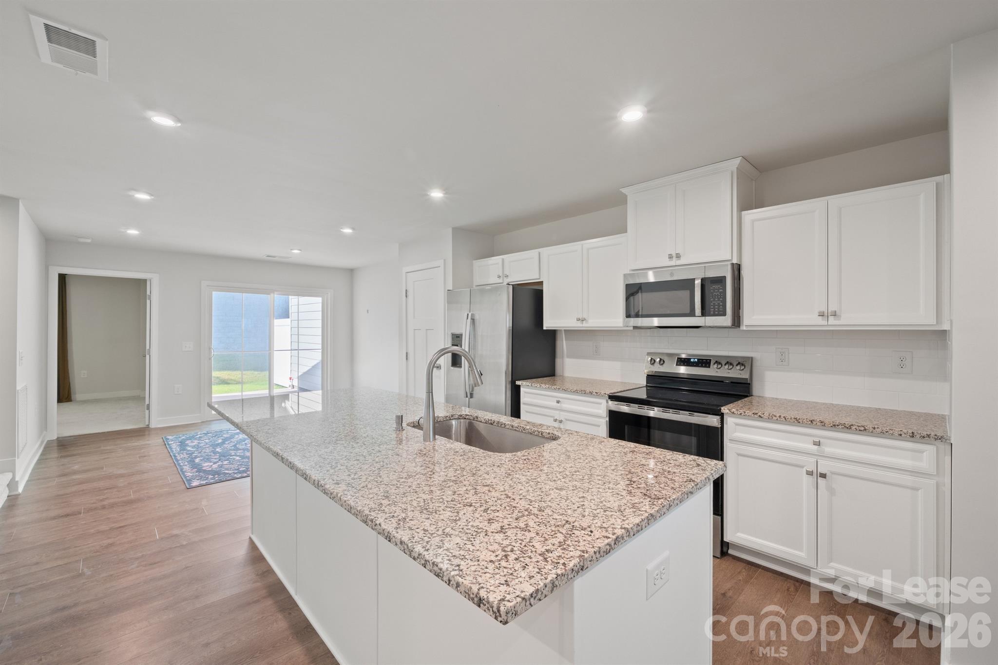 111 Skylar View Way D Property Photo 3