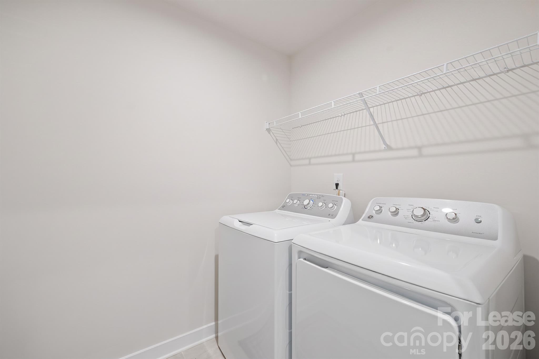 111 Skylar View Way D Property Photo 8