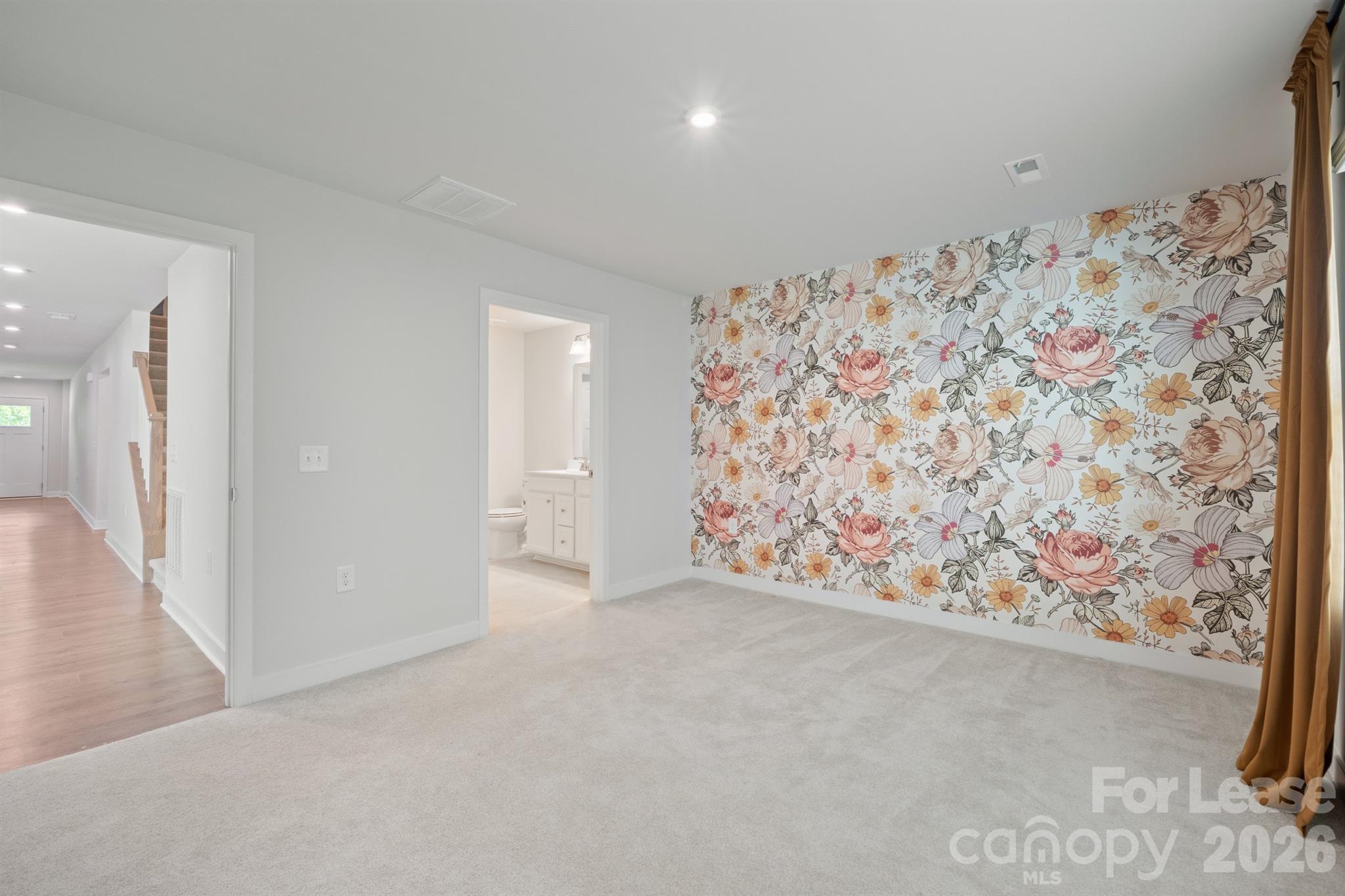 111 Skylar View Way D Property Photo 11