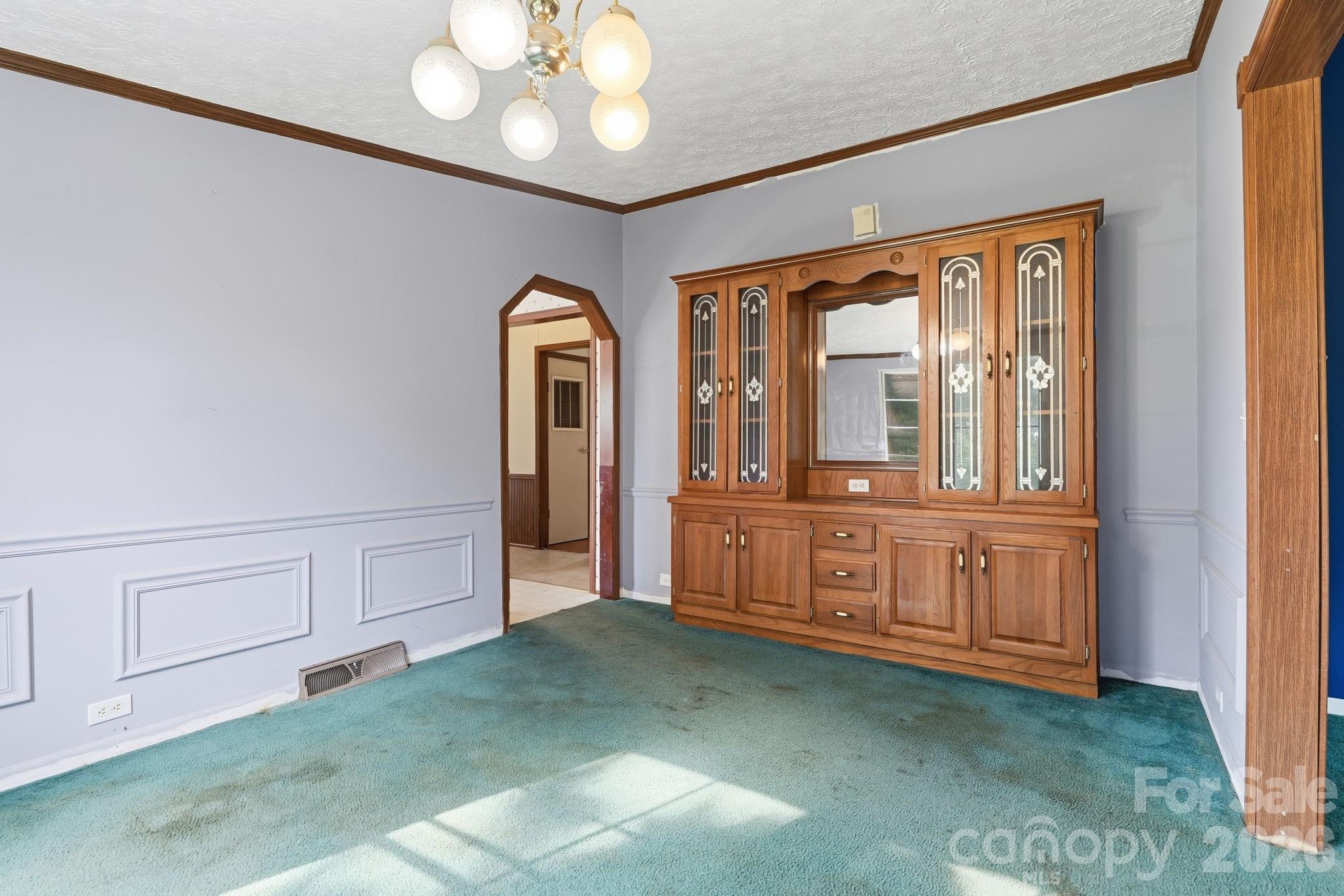 30489 Almond Drive Property Photo 4