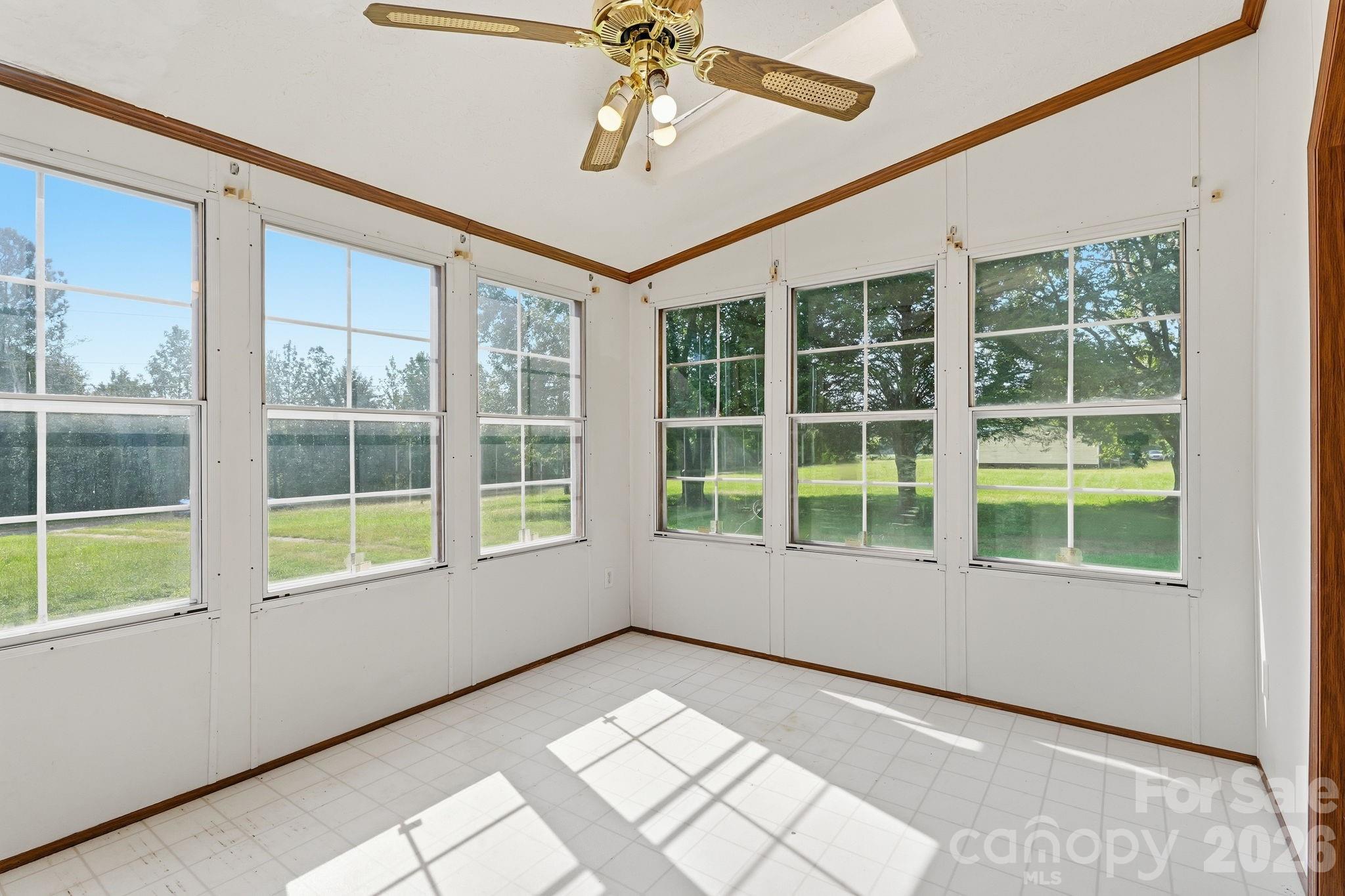30489 Almond Drive Property Photo 6