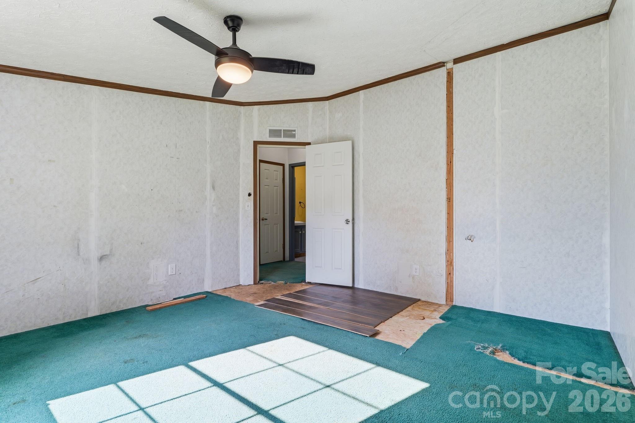 30489 Almond Drive Property Photo 9