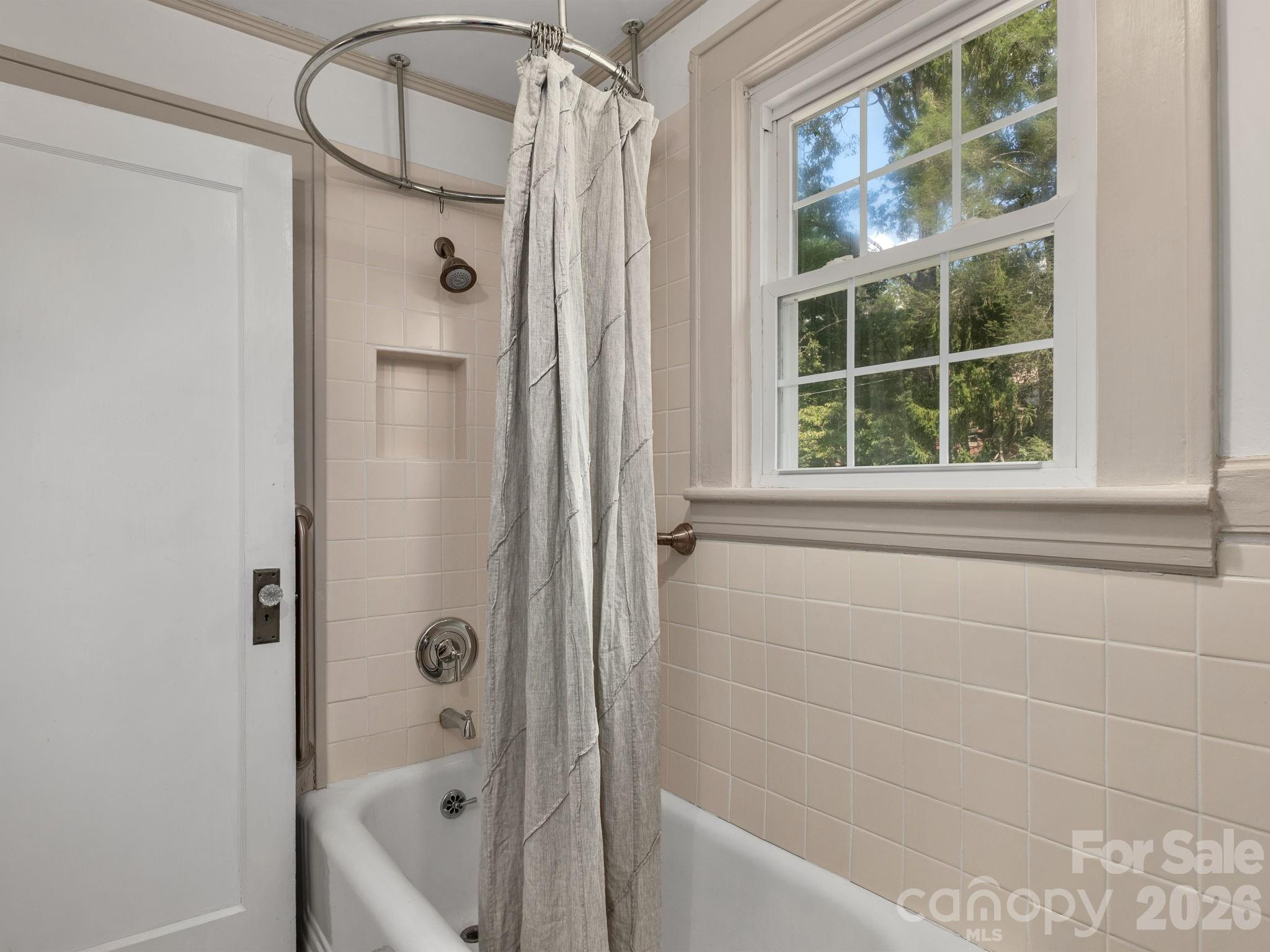 303 Country Club Road Property Photo 16