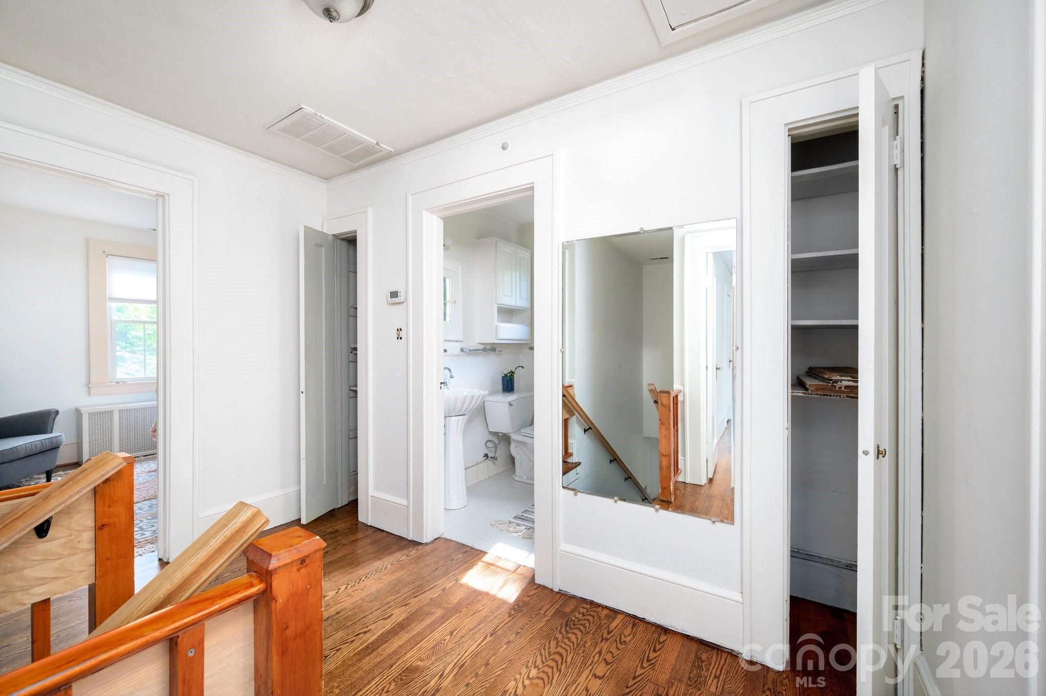 303 Country Club Road Property Photo 25