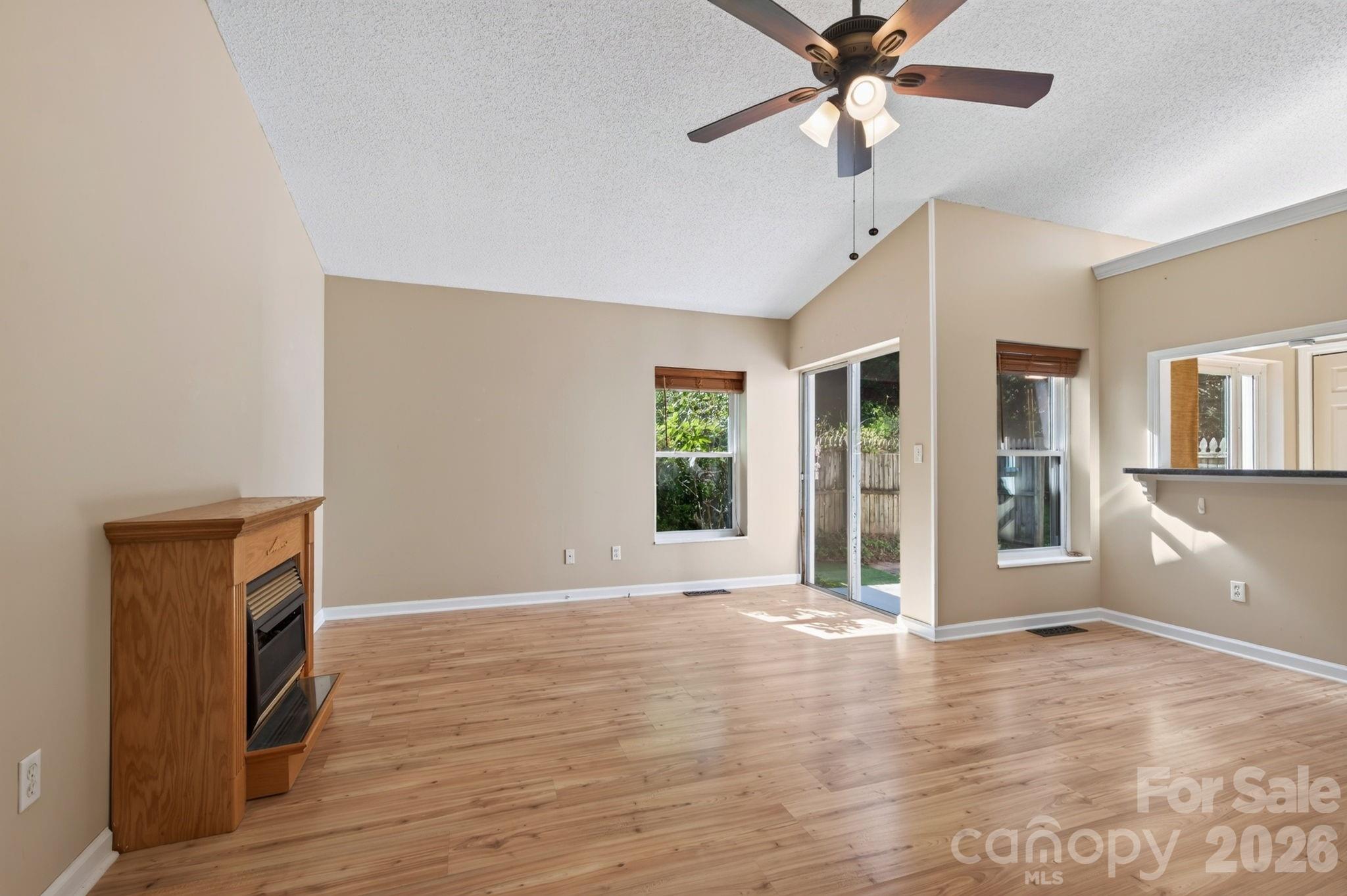 204 Cinnamon Way Property Photo 6