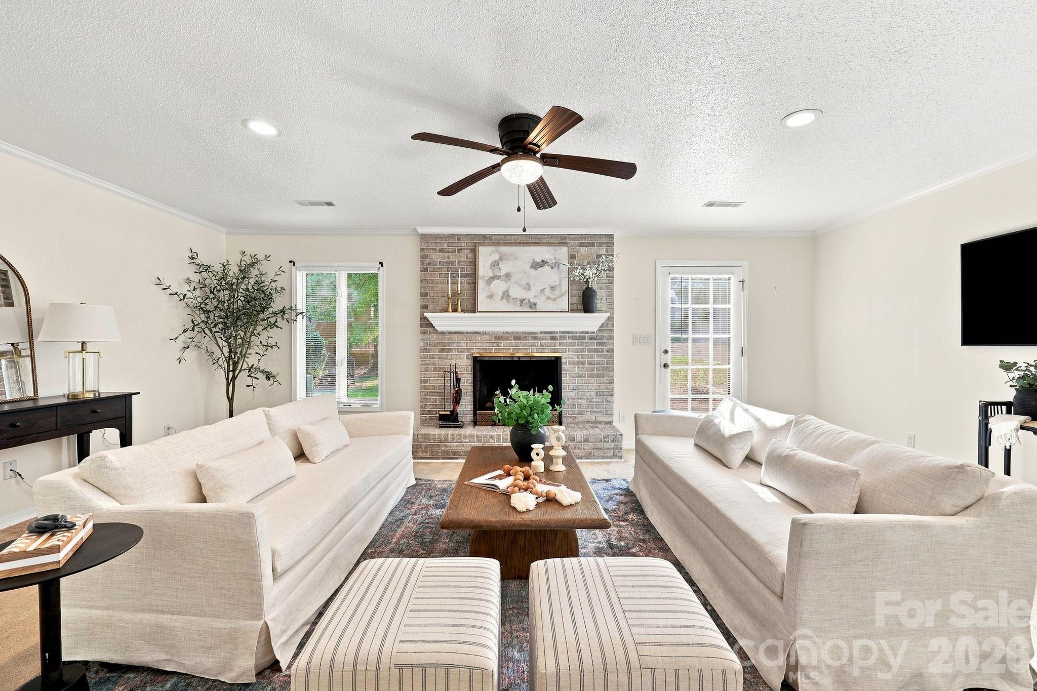 103 Briar Ridge Circle Property Photo 2