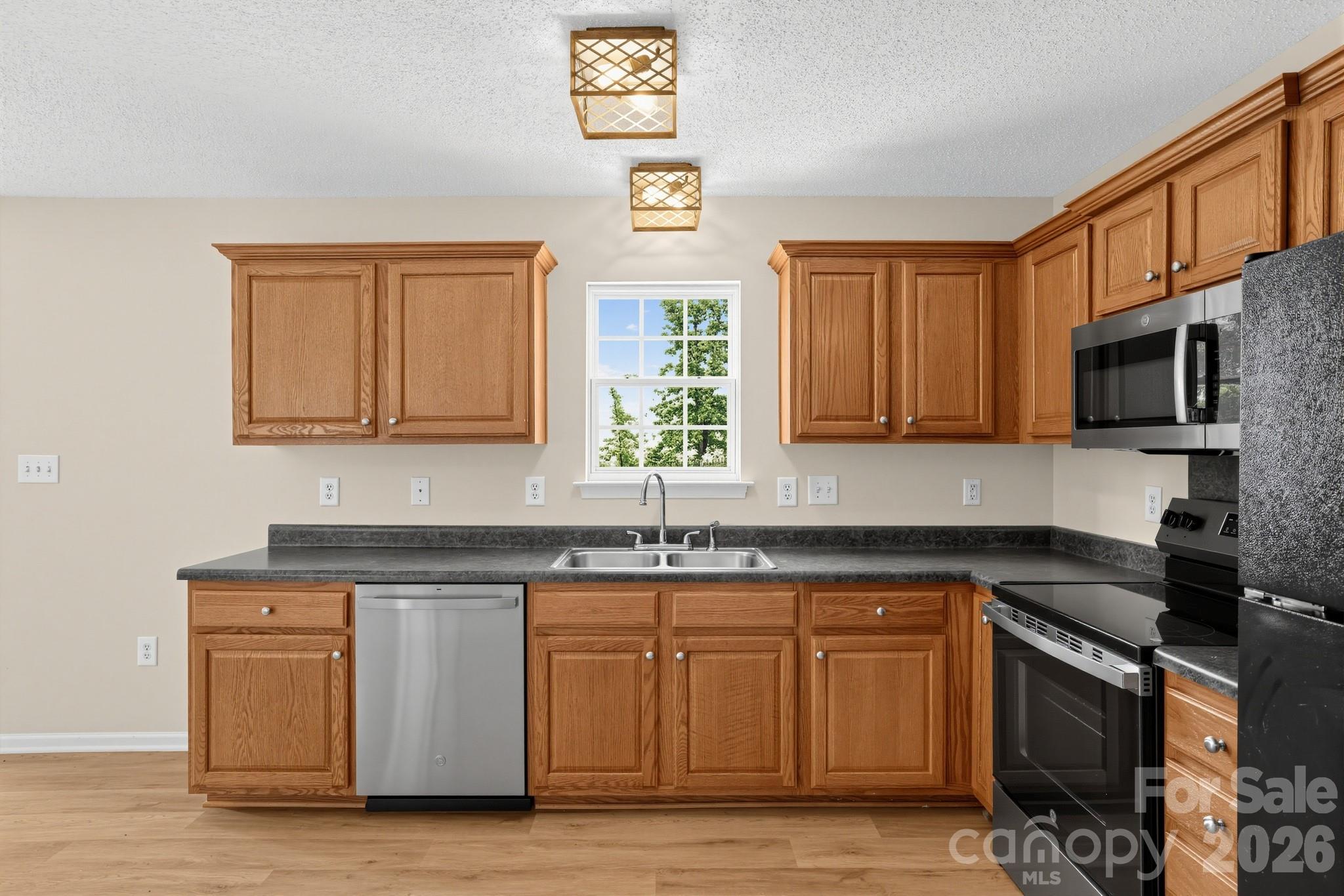 448 Webb Road Property Photo 8