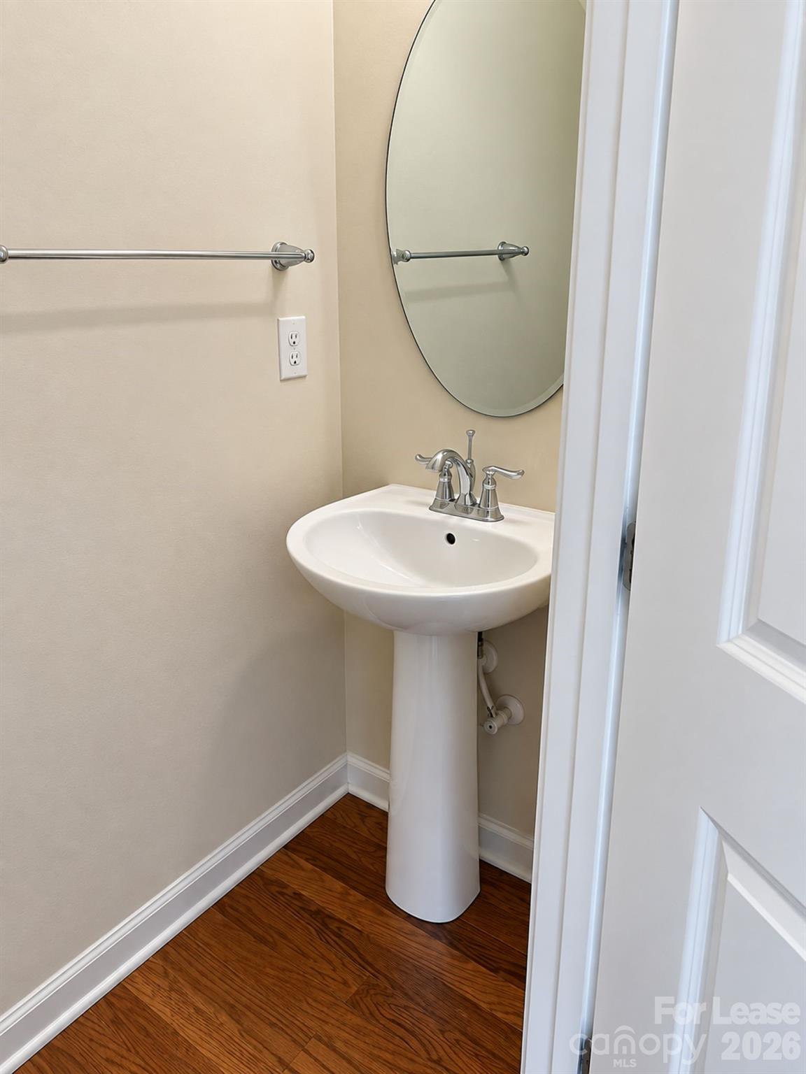 1813 Evergreen Drive Property Photo 5