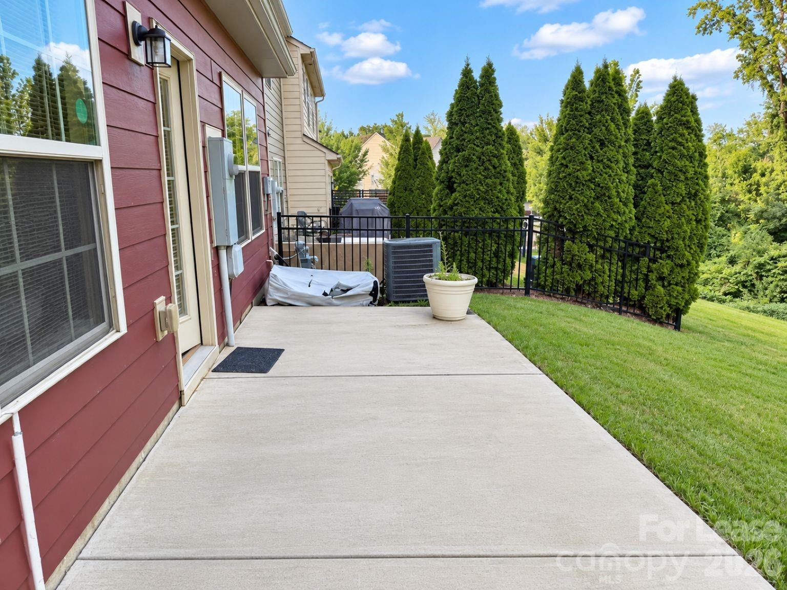 1813 Evergreen Drive Property Photo 8