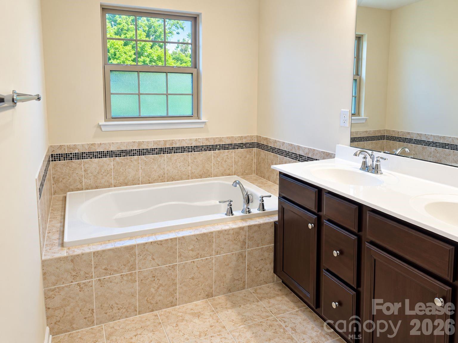 1813 Evergreen Drive Property Photo 15
