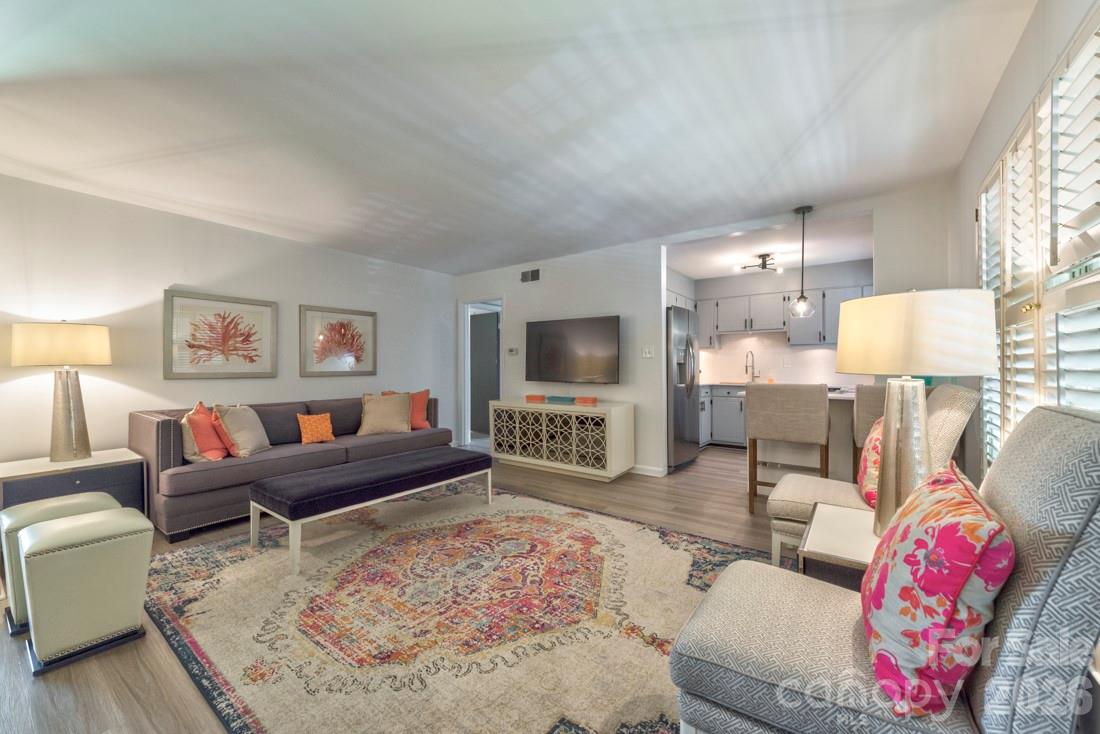 4604 Coronado Drive C Property Photo 1