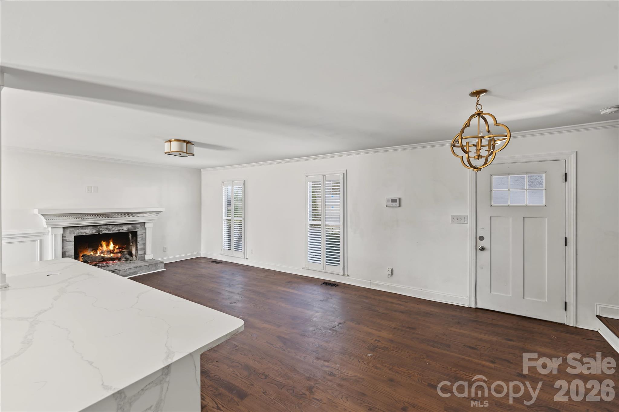 3453 Selwyn Avenue Property Photo 9