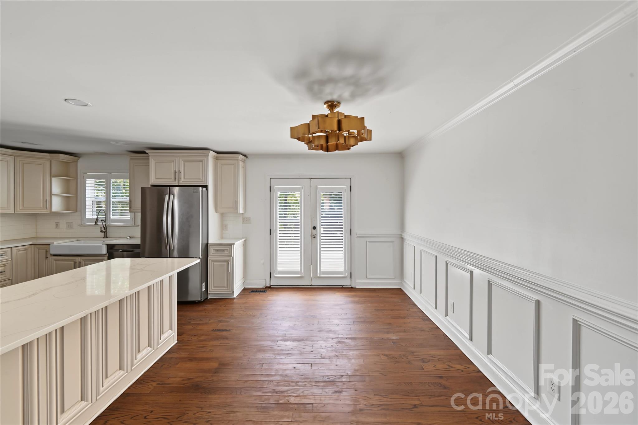 3453 Selwyn Avenue Property Photo 13