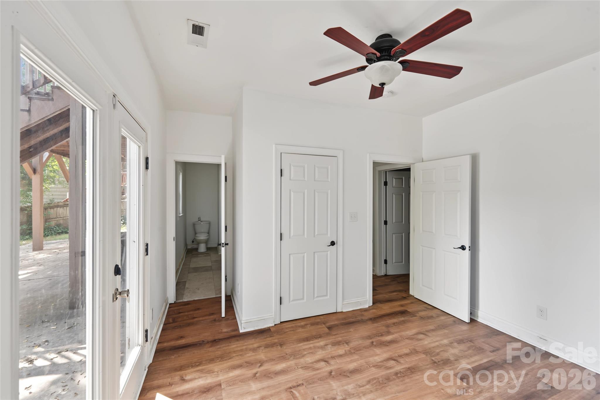3453 Selwyn Avenue Property Photo 37
