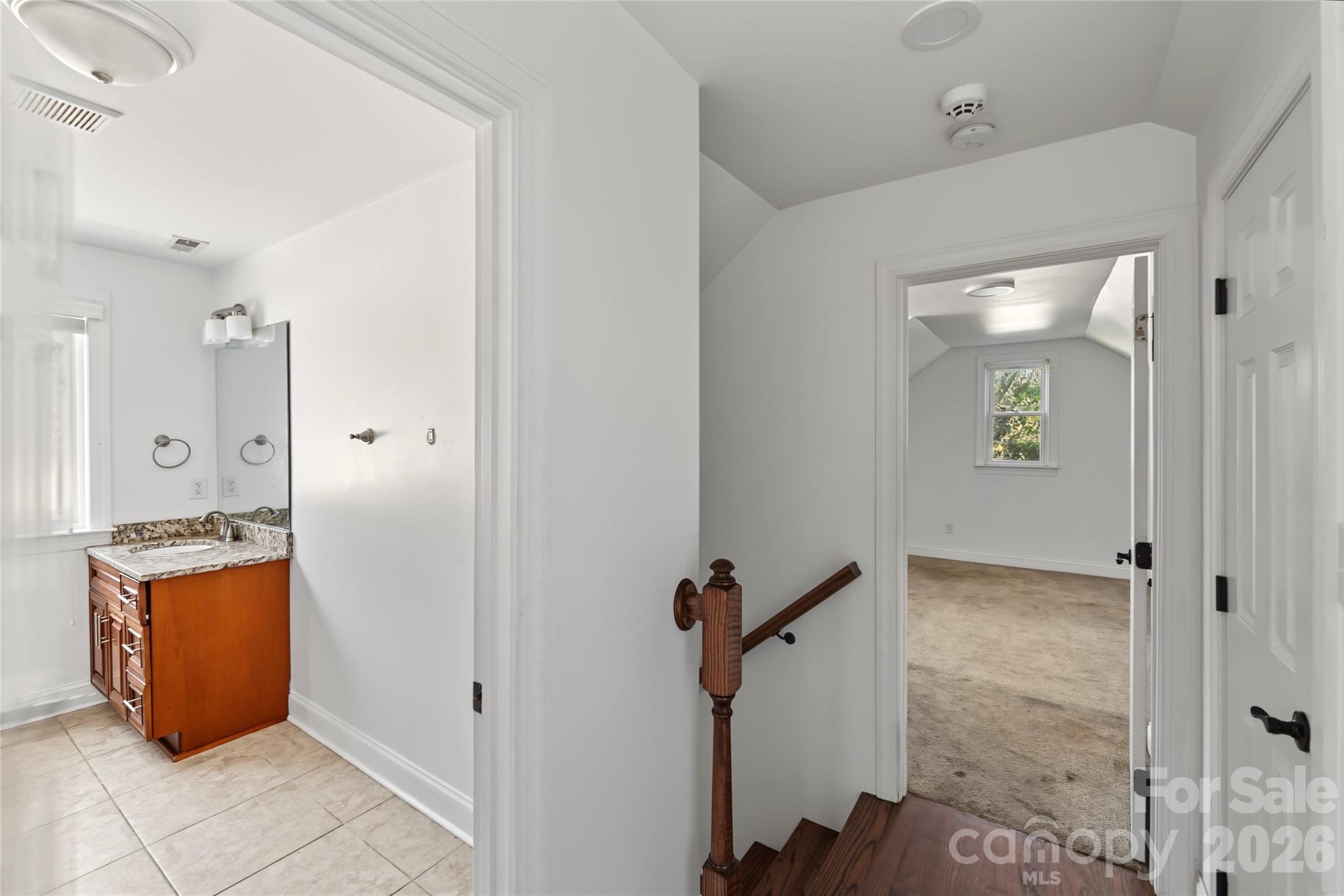 3453 Selwyn Avenue Property Photo 39