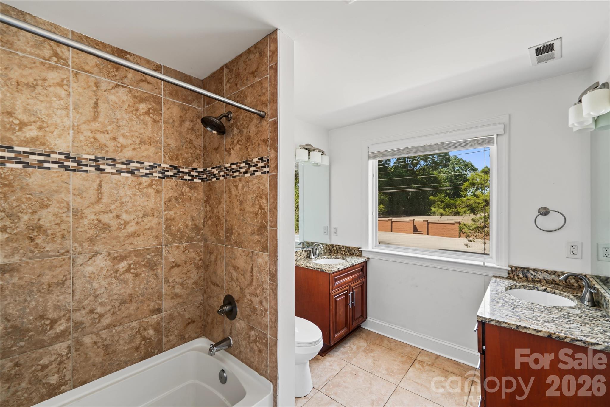 3453 Selwyn Avenue Property Photo 40