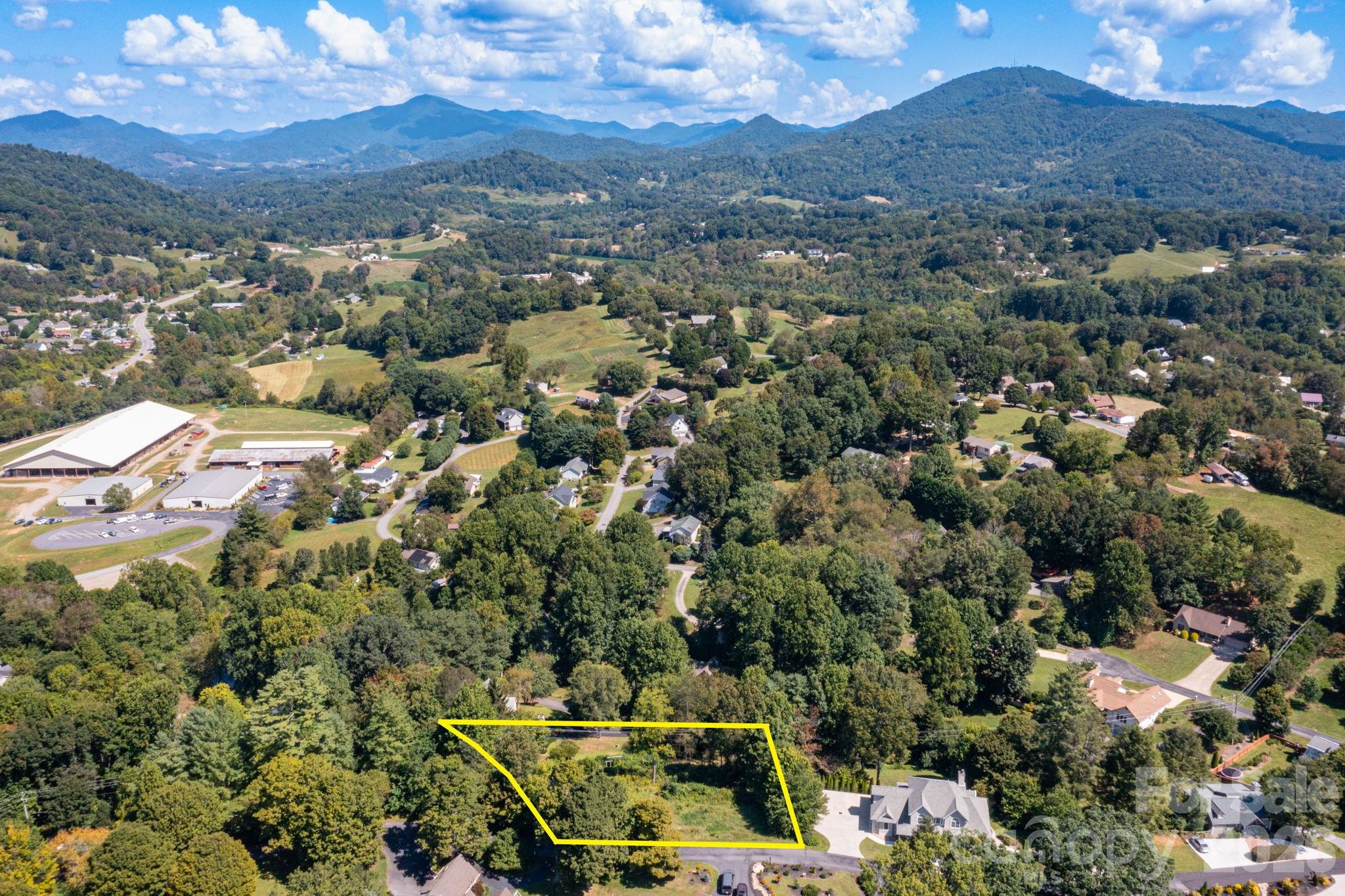 9999 Foxfire Estates Circle Property Photo 8