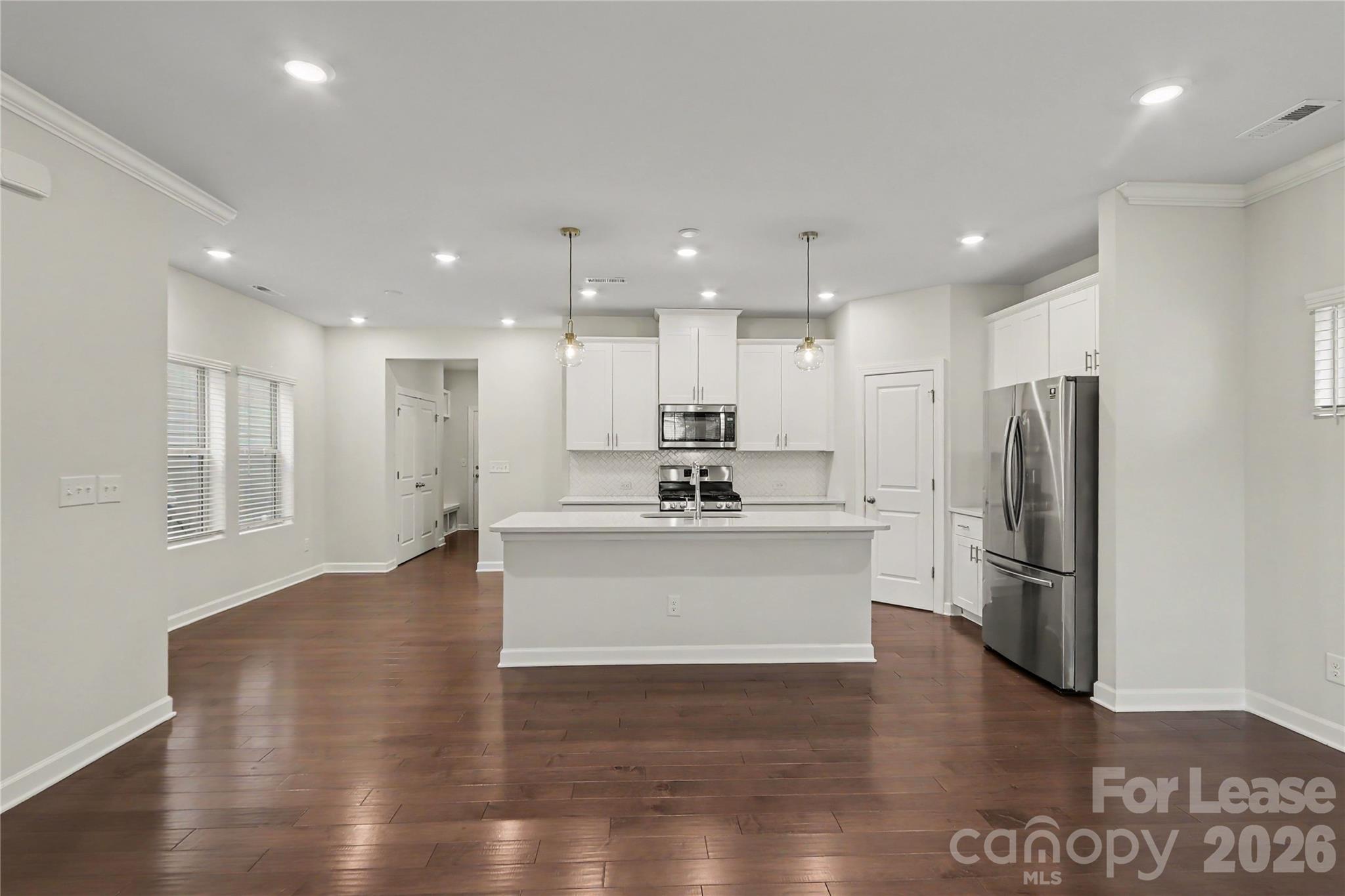 4421477 Property Photo 10