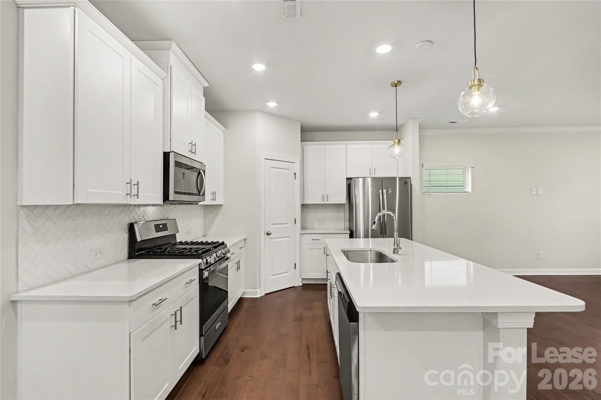 4421477 Property Photo 12