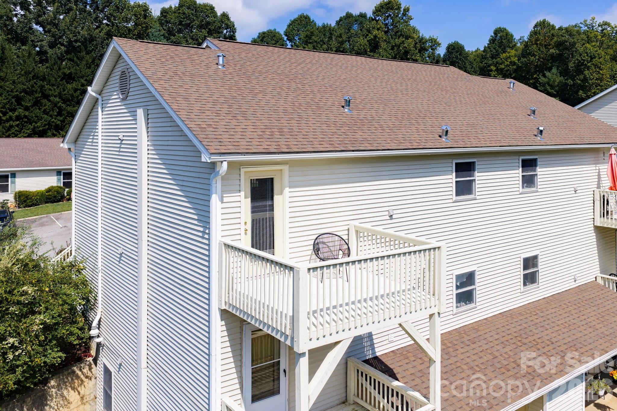 15 Krista Circle B Property Photo 32