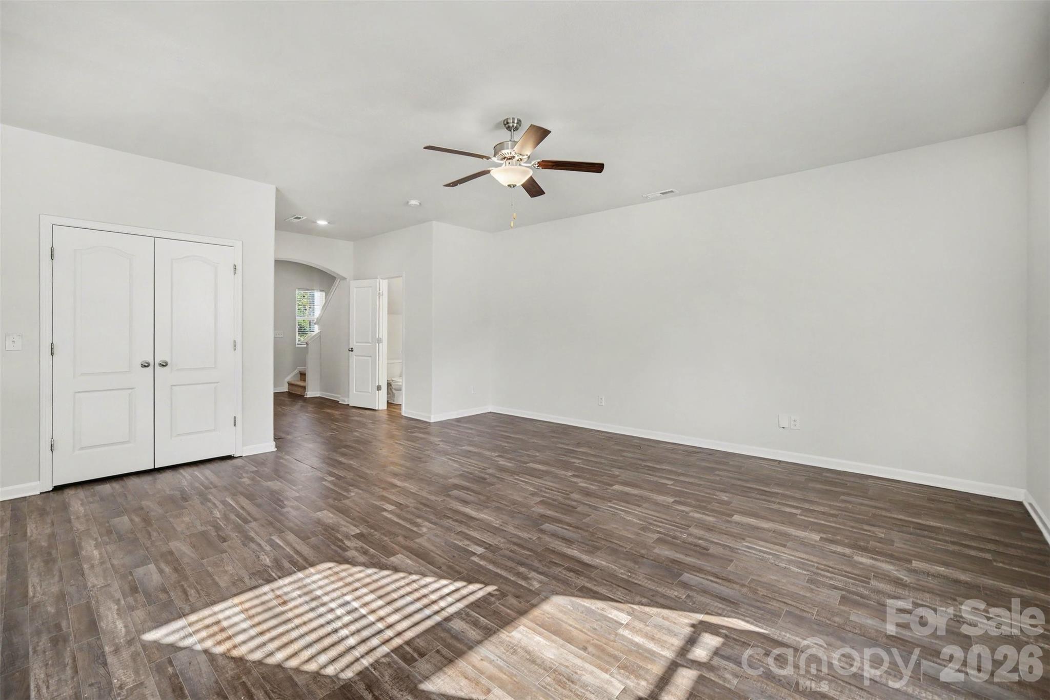 8411 Highgate Drive Property Photo 6