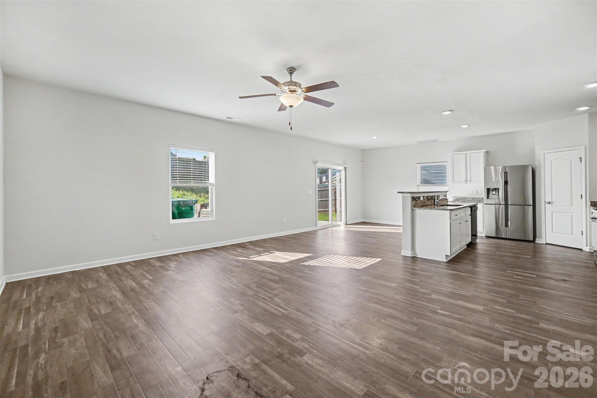 8411 Highgate Drive Property Photo 7