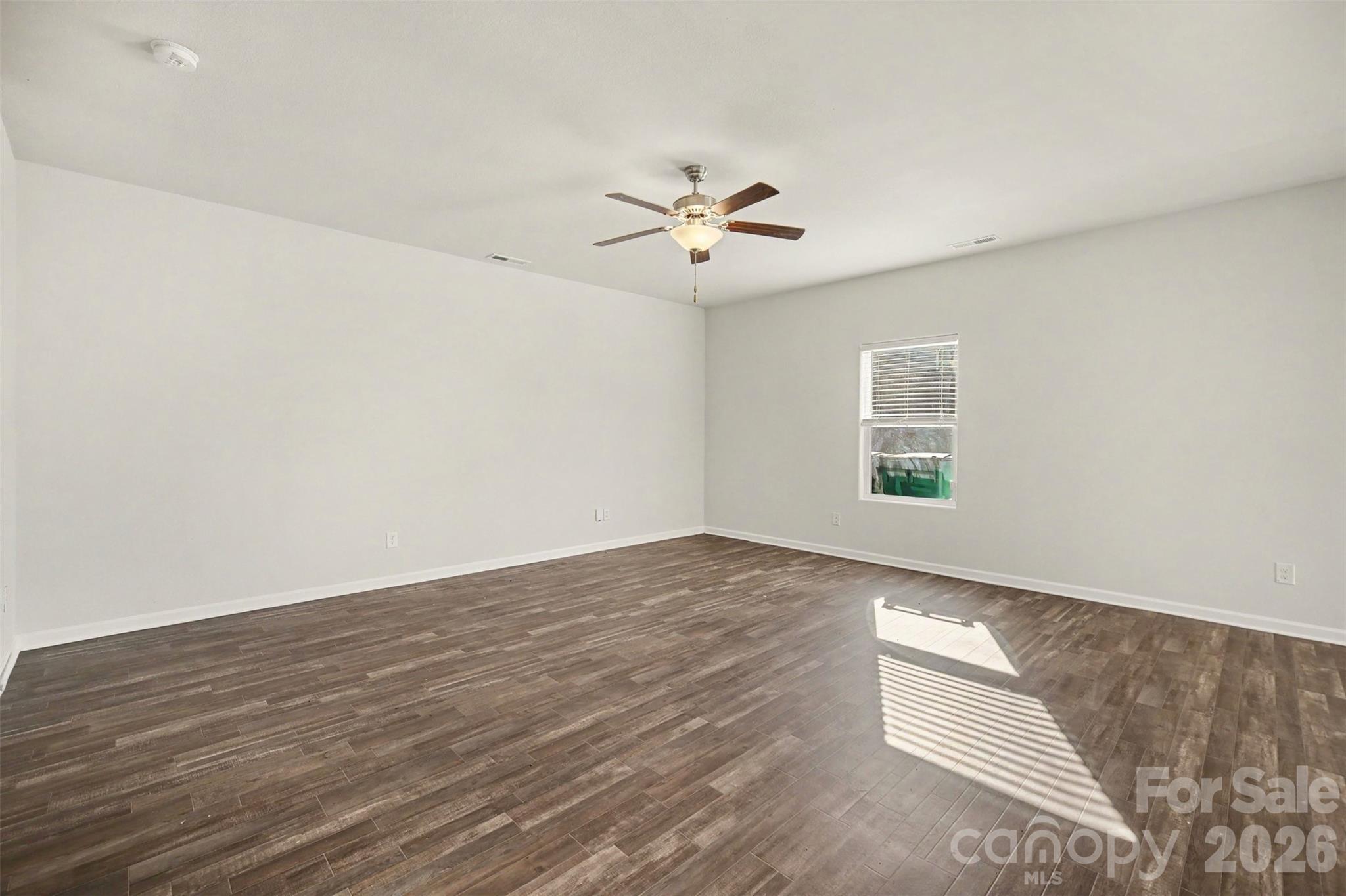 8411 Highgate Drive Property Photo 8