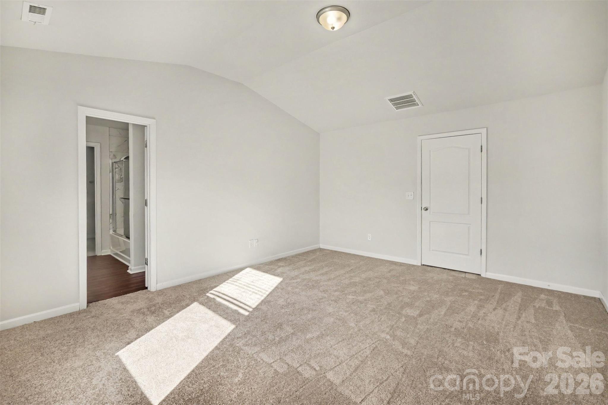 8411 Highgate Drive Property Photo 21