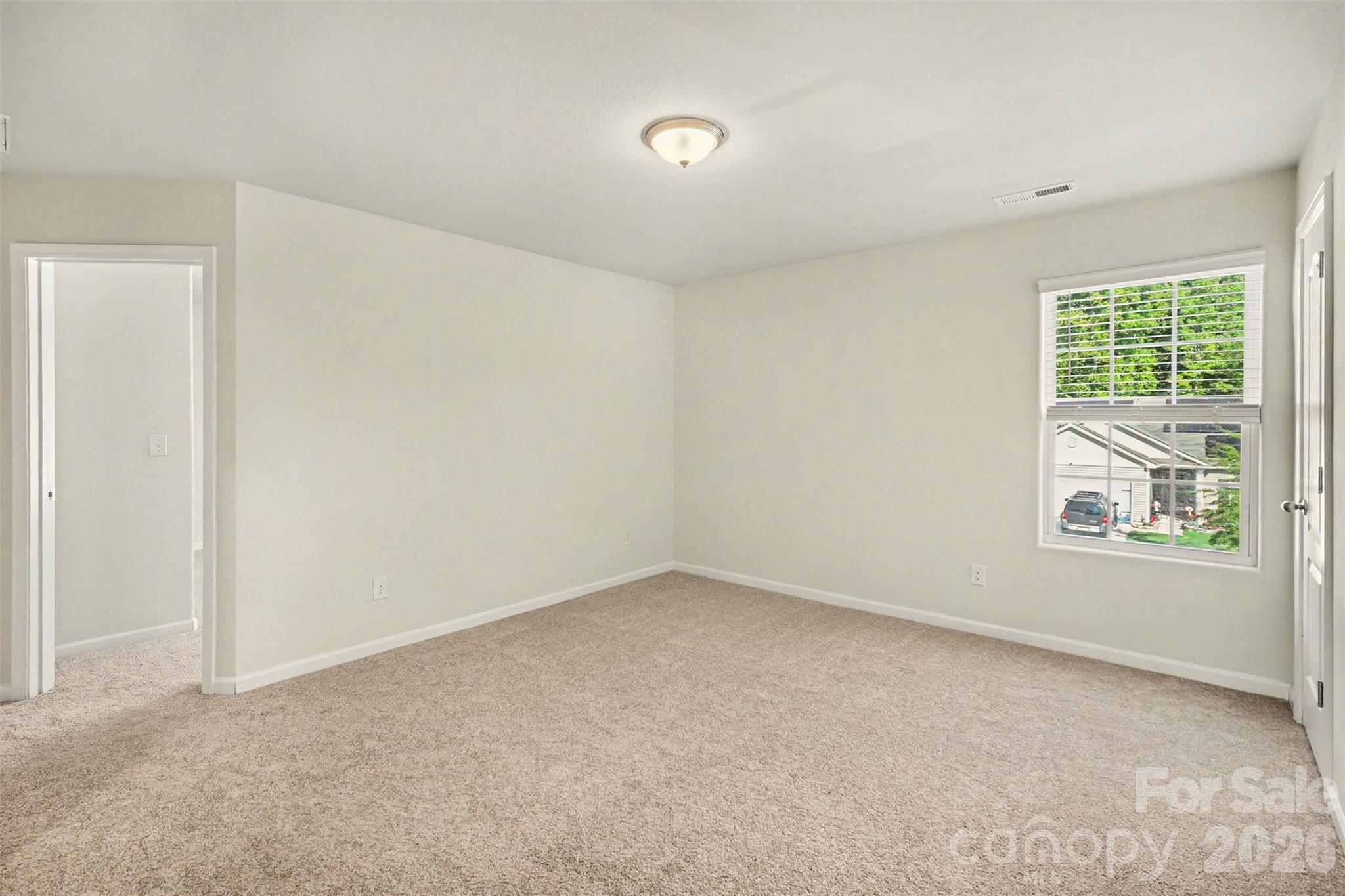 8411 Highgate Drive Property Photo 22