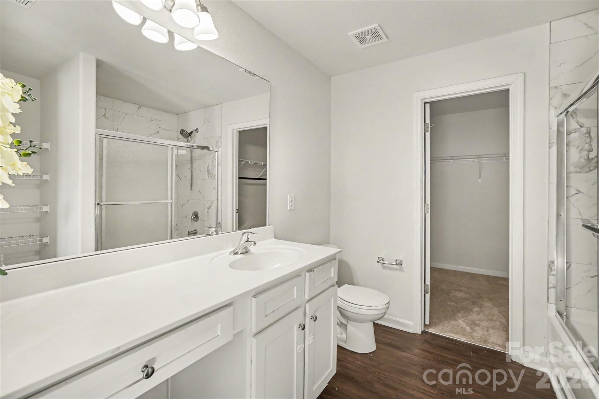 8411 Highgate Drive Property Photo 32