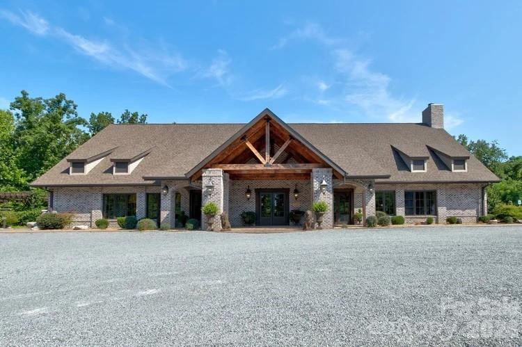4223 Cedar Creek Road Property Photo 3
