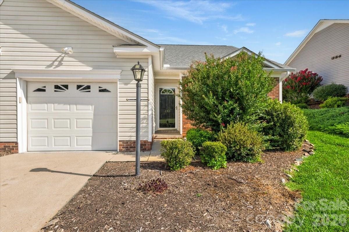 136 Morgan Trace Drive Property Photo 1