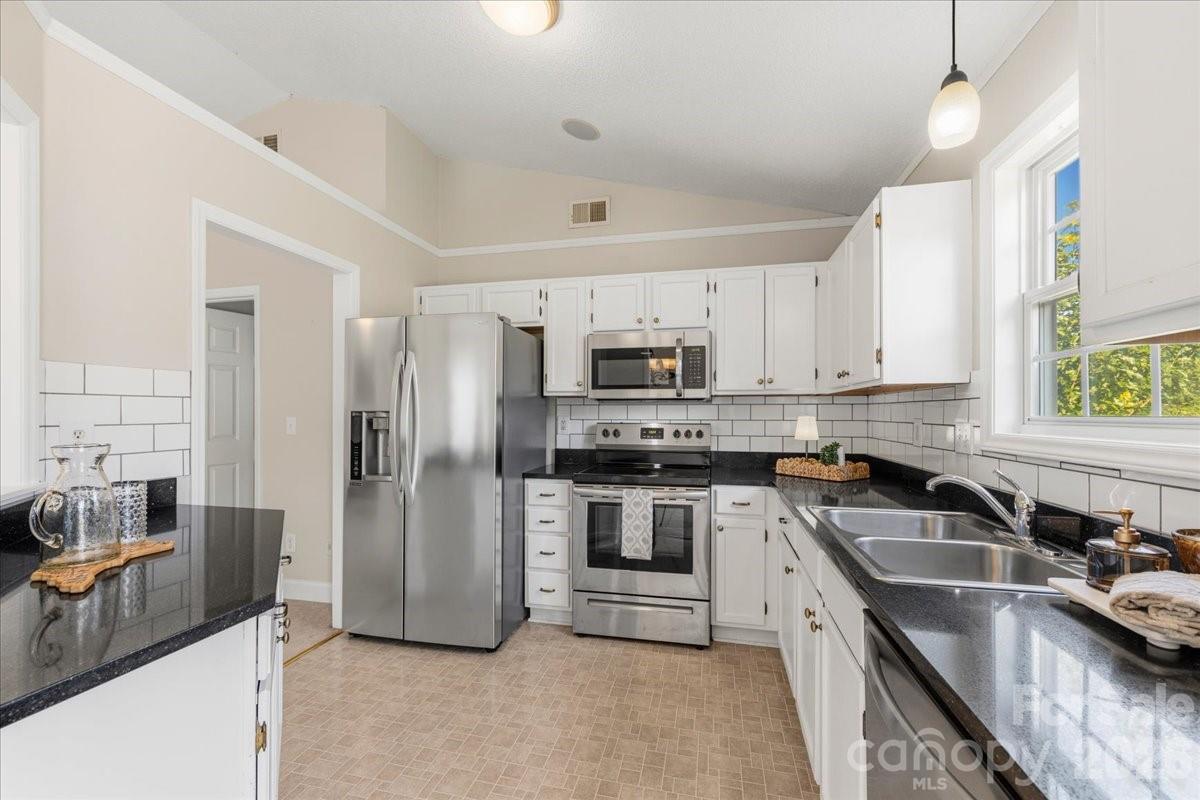 136 Morgan Trace Drive Property Photo 14