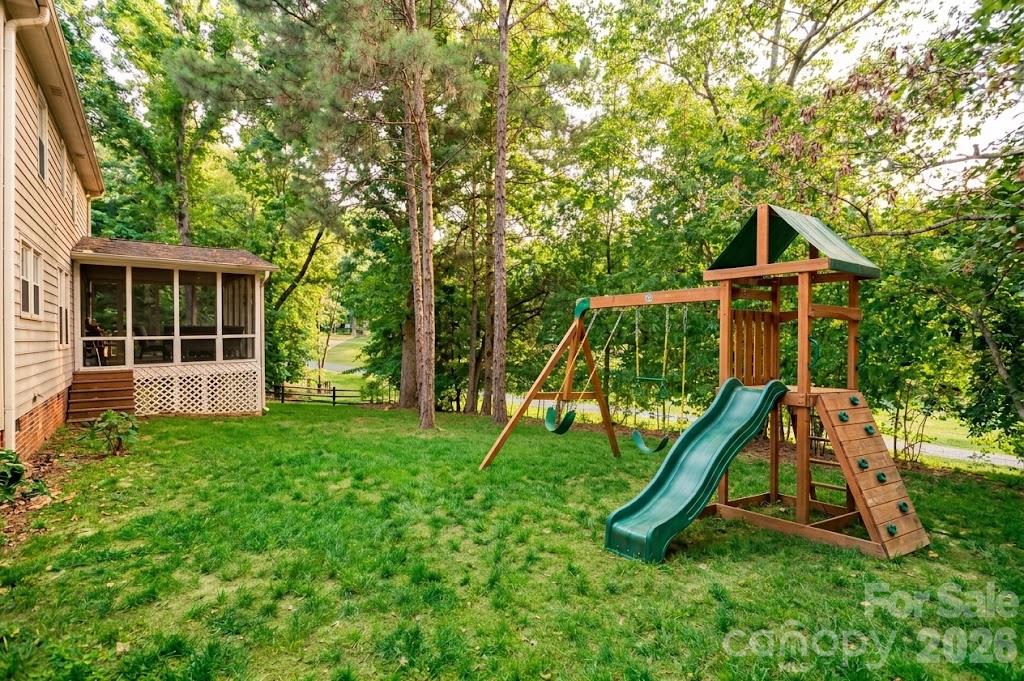 10009 Thomas Payne Circle Property Photo 25