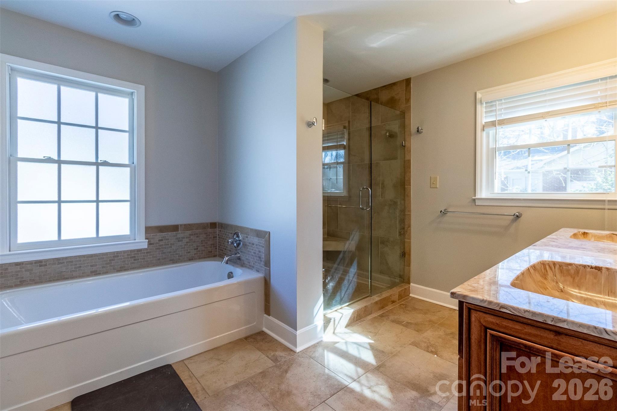6618 Castlegate Drive Property Photo 20