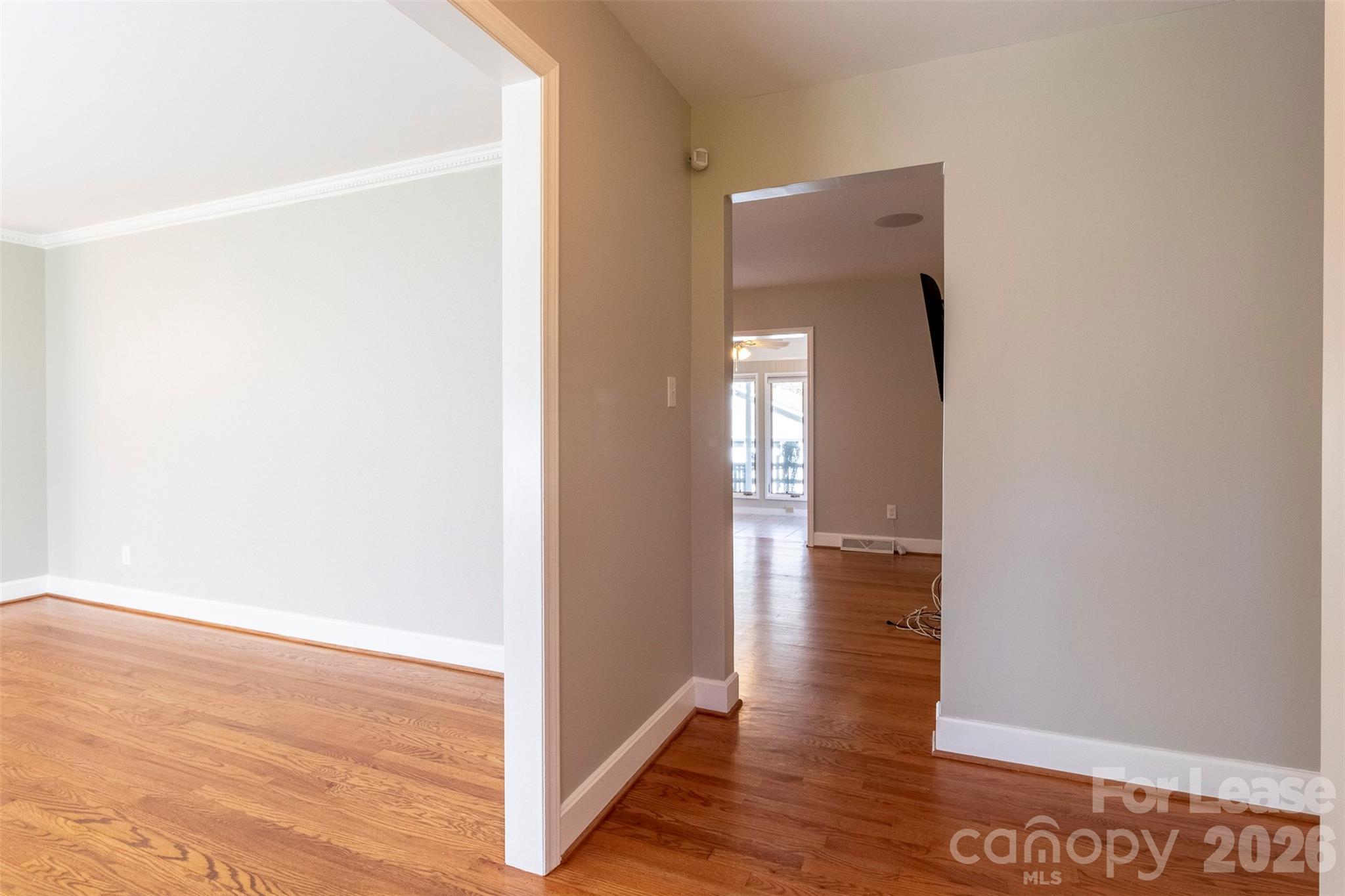 6618 Castlegate Drive Property Photo 23