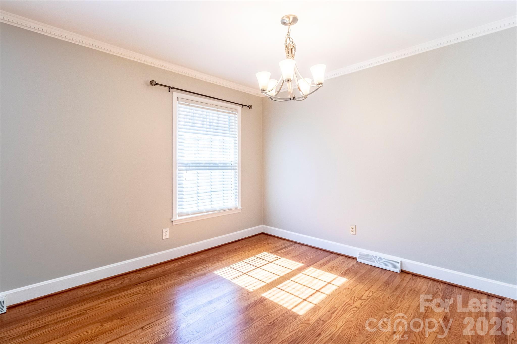 6618 Castlegate Drive Property Photo 24