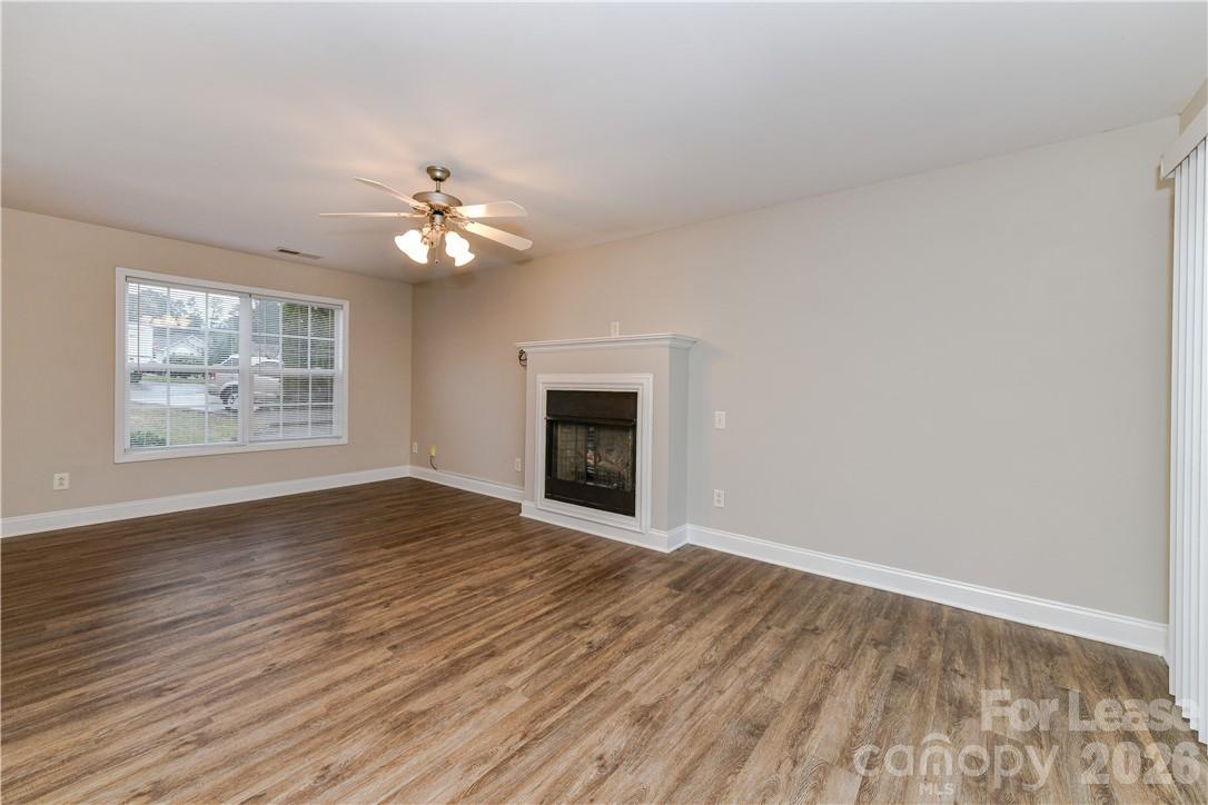 1002 Hannah Place Property Photo 7