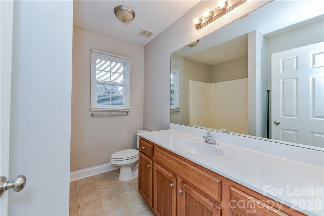 1002 Hannah Place Property Photo 24