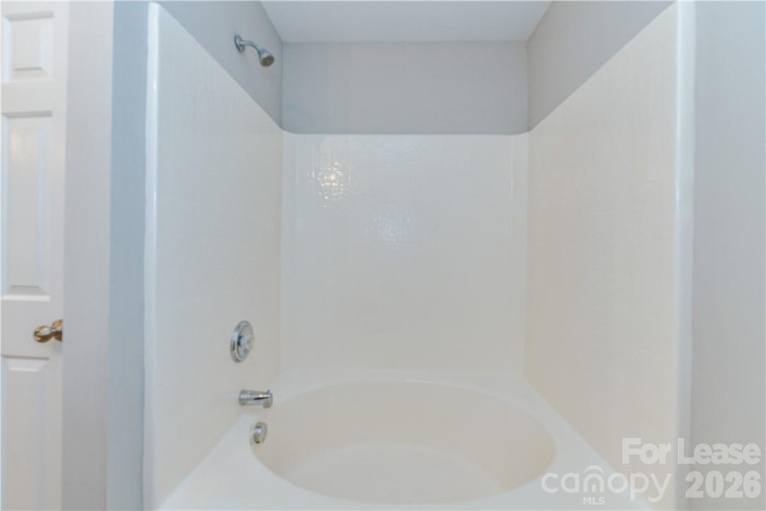 1002 Hannah Place Property Photo 26