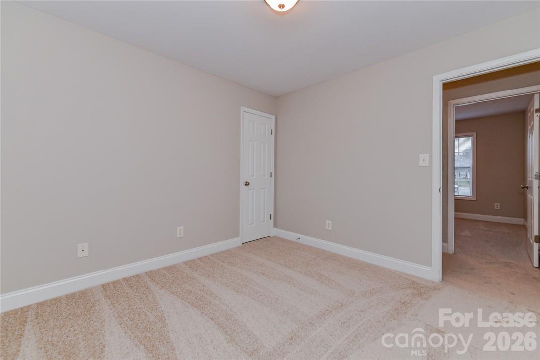 1002 Hannah Place Property Photo 31