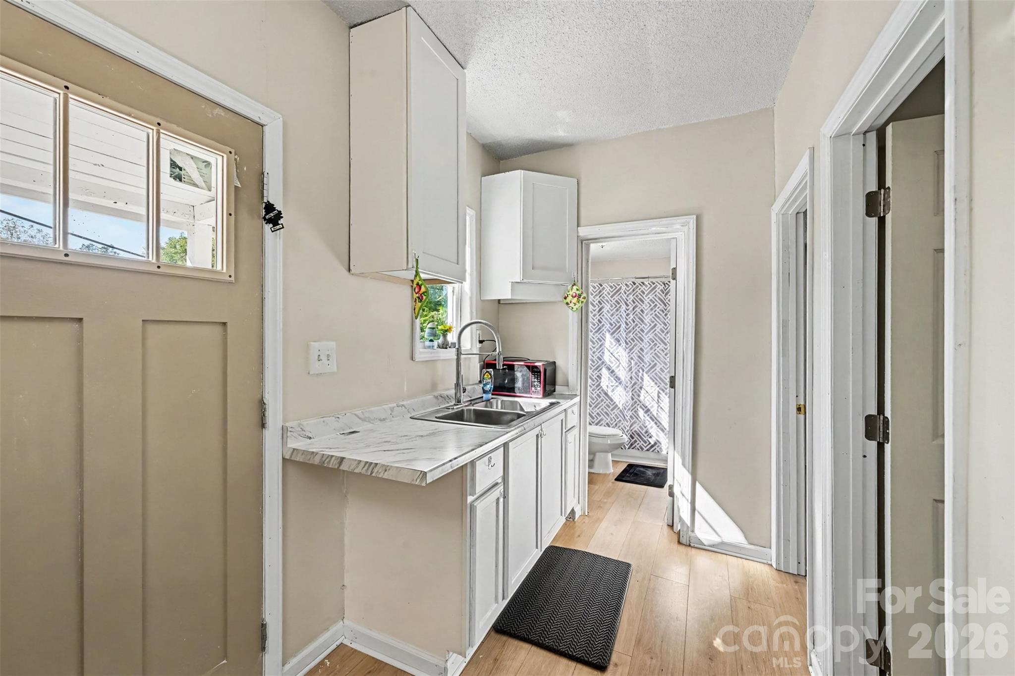 132 Loomis Street Property Photo 10